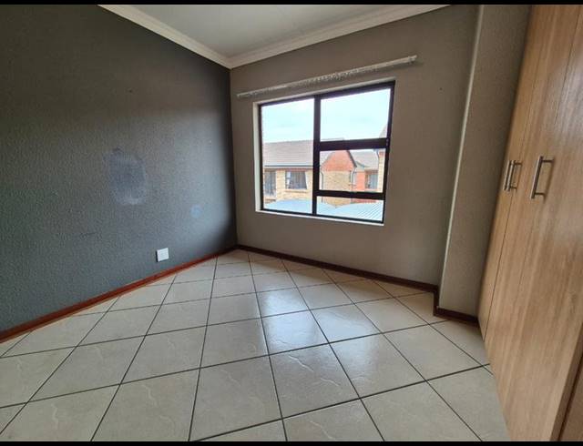 2 BEDROOM TOWNHOUSE FOR SALE IN MEYERSDAL
